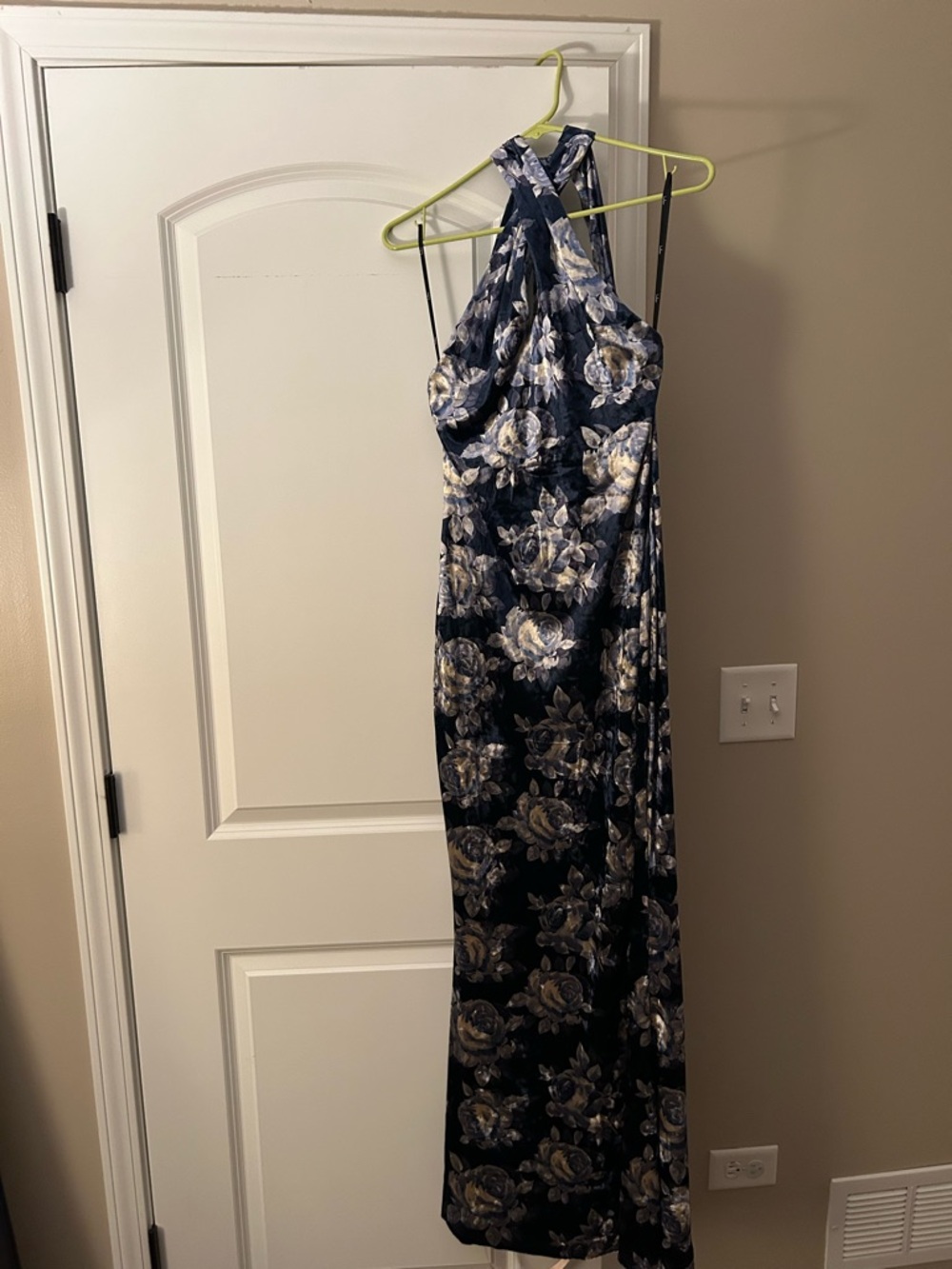 Celestara Navy Floral Velvet Backless Mermaid Maxi Dress - Picture 4 of 5